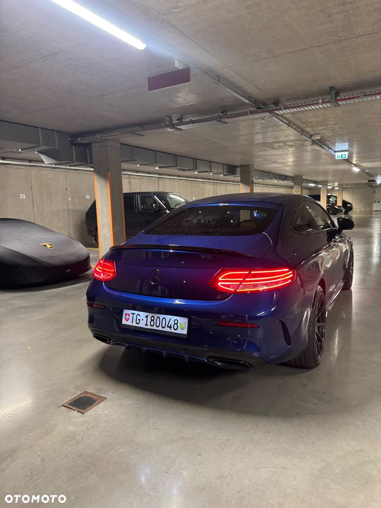 Mercedes-Benz Klasa C 200 4Matic 9G-TRONIC AMG Line - 14