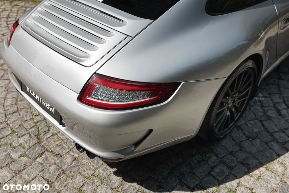 Porsche 911 Carrera Tiptronic S - 12