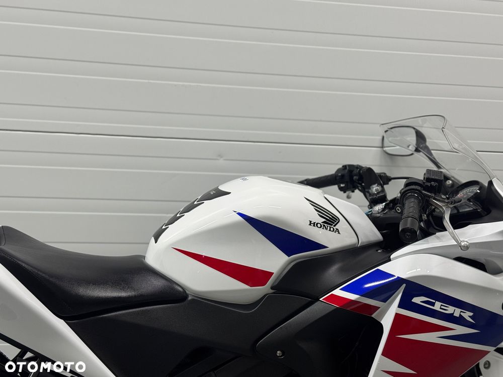Honda CBR - 4