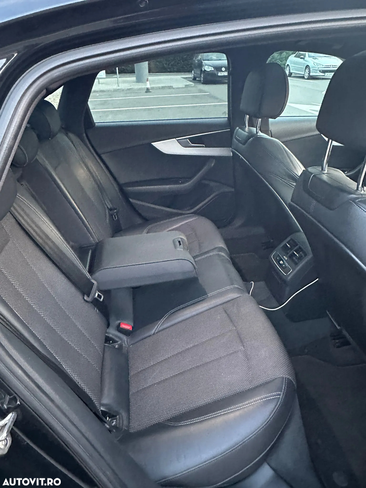 Audi A4 2.0 TDI DPF clean diesel S line Sportpaket - 13