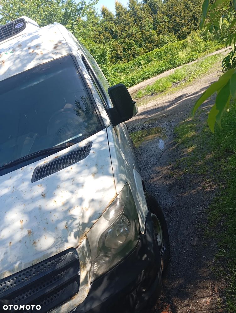 Mercedes-Benz Sprinter - 2
