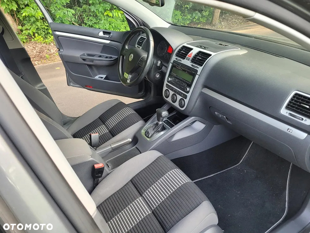 Volkswagen Golf V 1.6 Comfortline Tiptr - 10