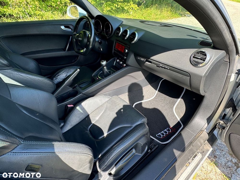 Audi TT Coupé - 25