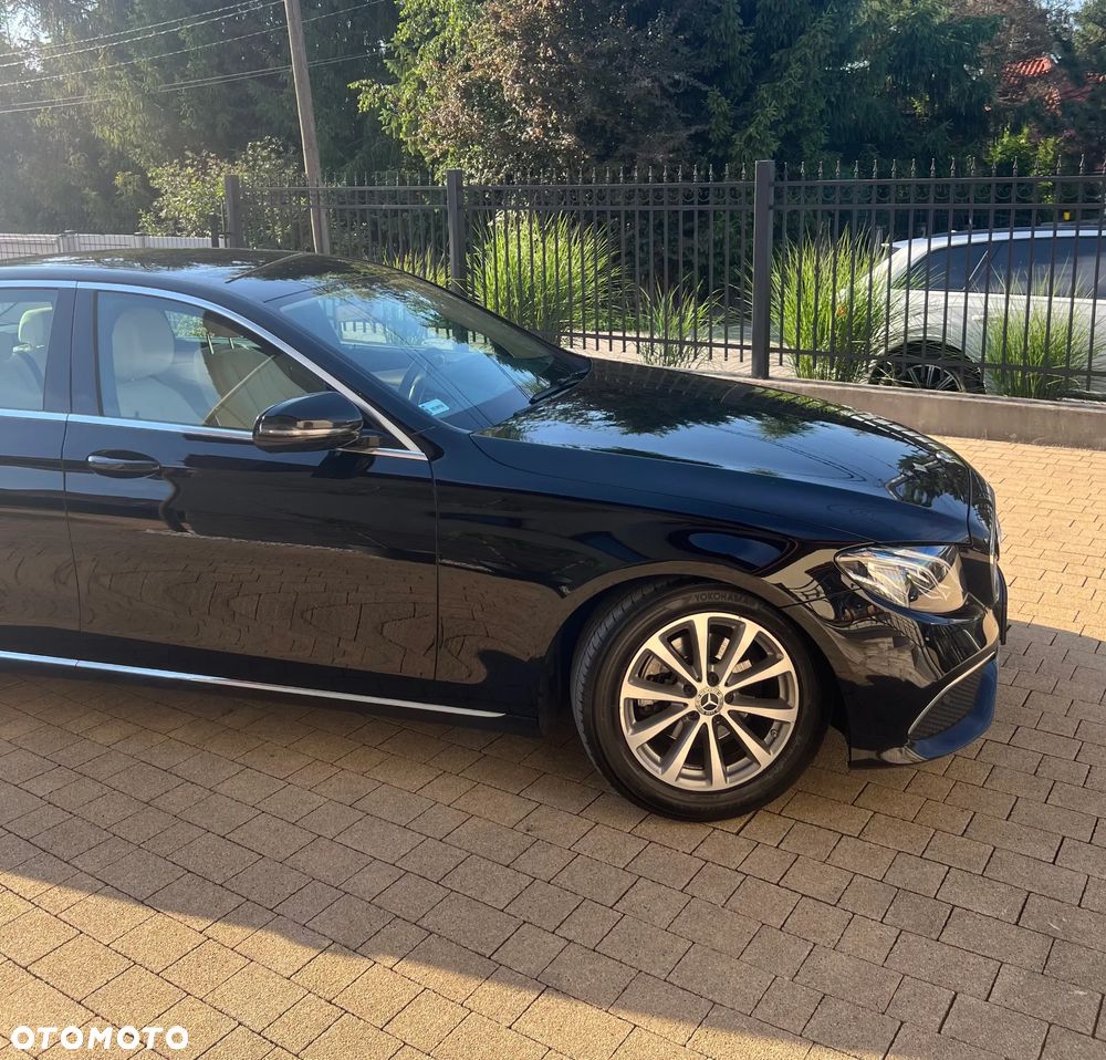 Mercedes-Benz Klasa E 200 d Business Edition 9G-TRONIC - 4