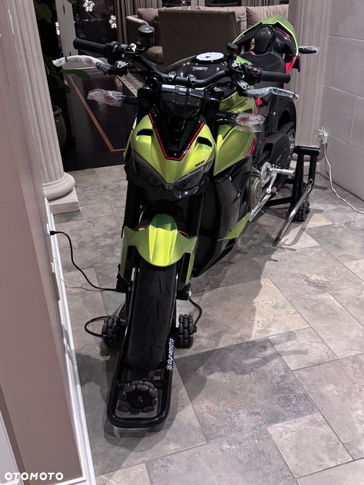 Ducati Streetfighter V4 - 17