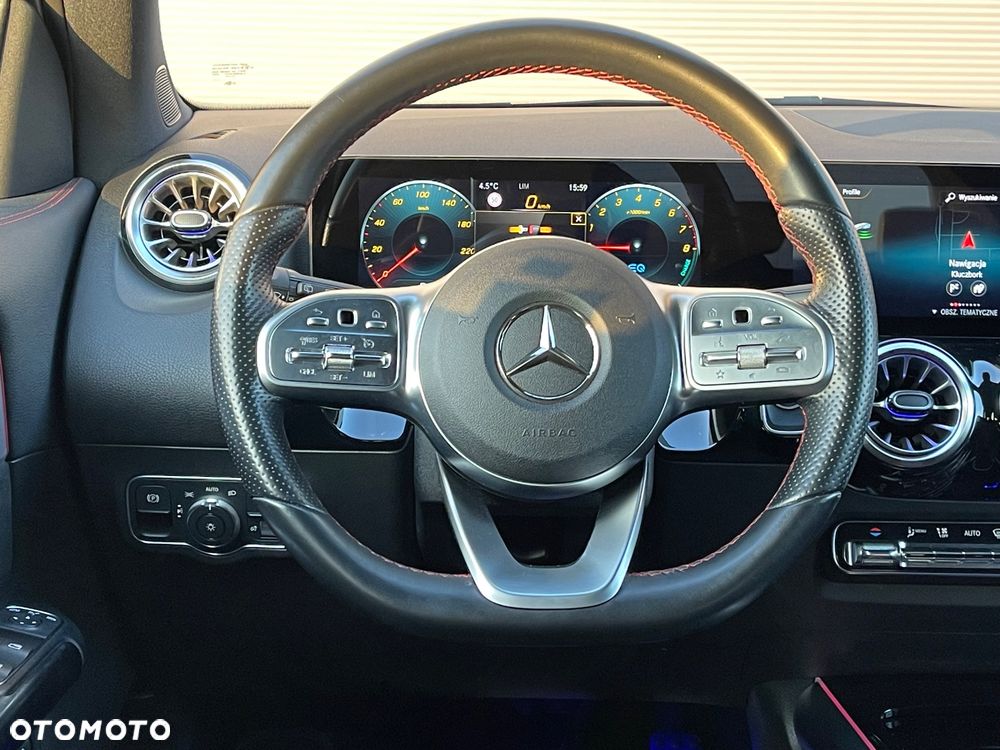 Mercedes-Benz GLA ver-250e-amg-line - 11