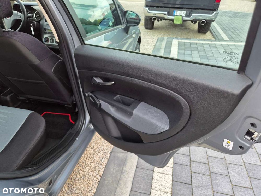 Fiat Grande Punto - 21