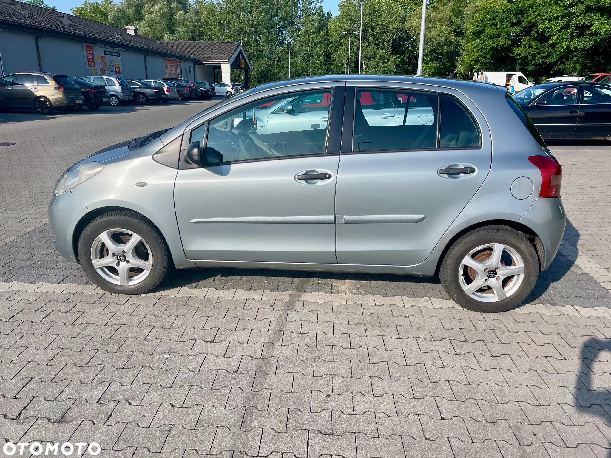 Toyota Yaris 1.3 Luna A/C - 2