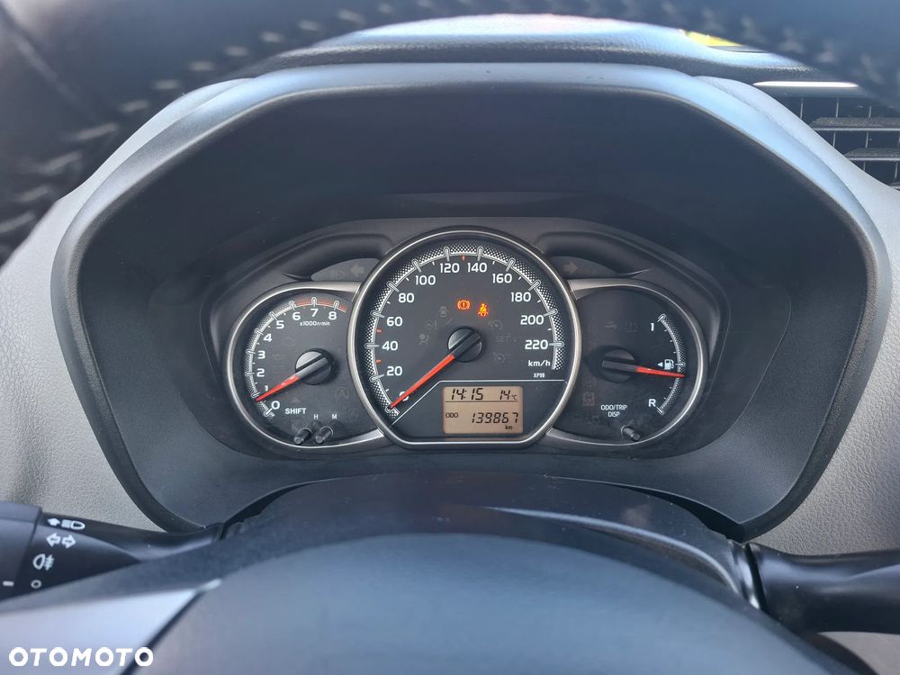 Toyota Yaris - 14