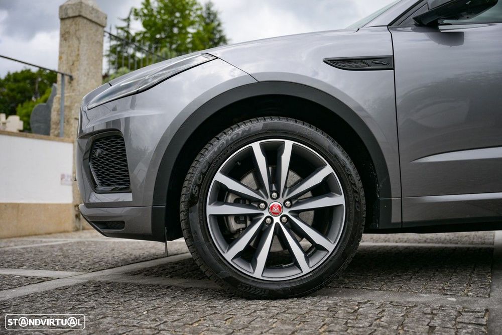Jaguar E-Pace — fotografia 8