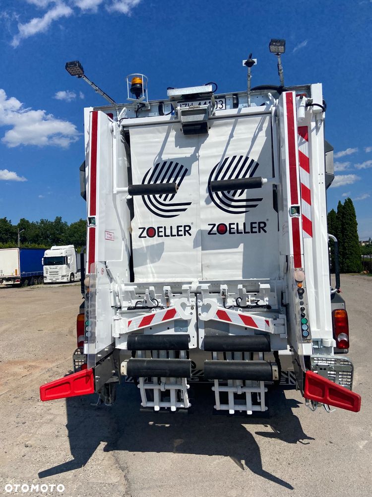 DAF CF 300 - 4