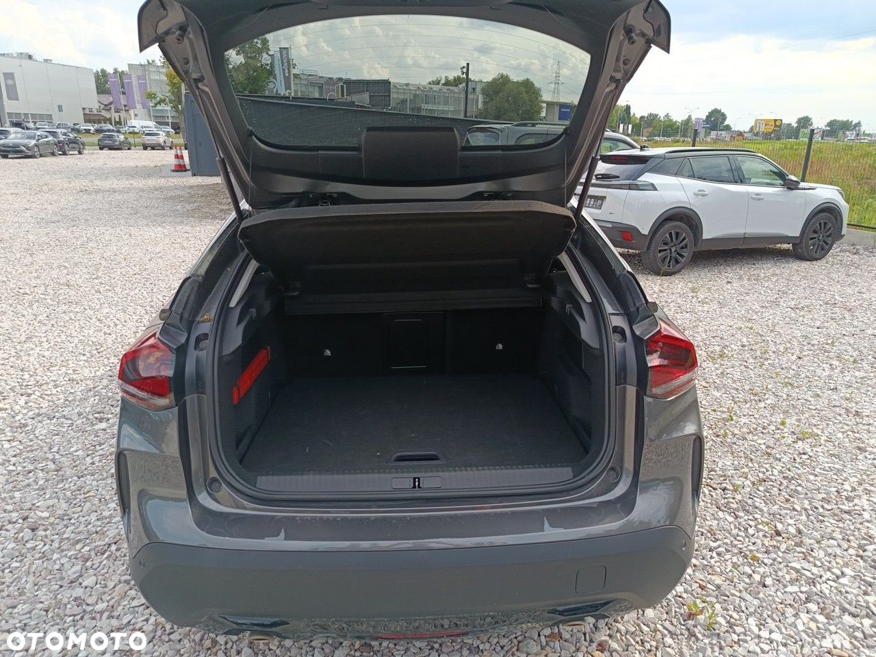 Citroën C4 1.2 PureTech Max S&S EAT8 - 6