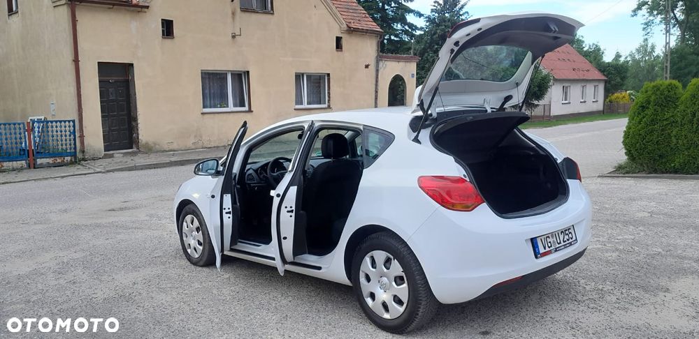 Opel Astra - 17