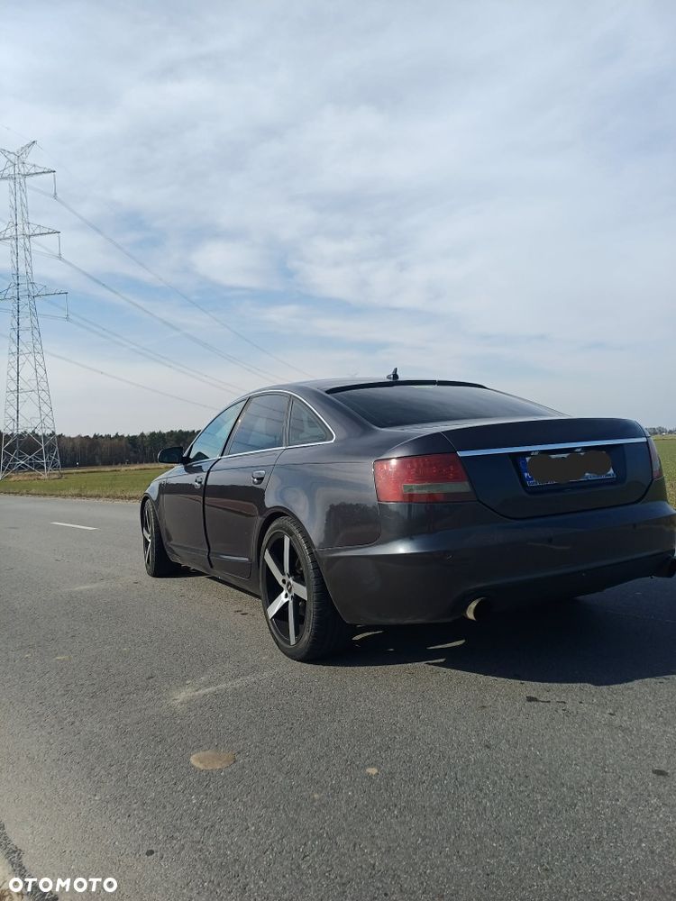 Audi 200 - 2