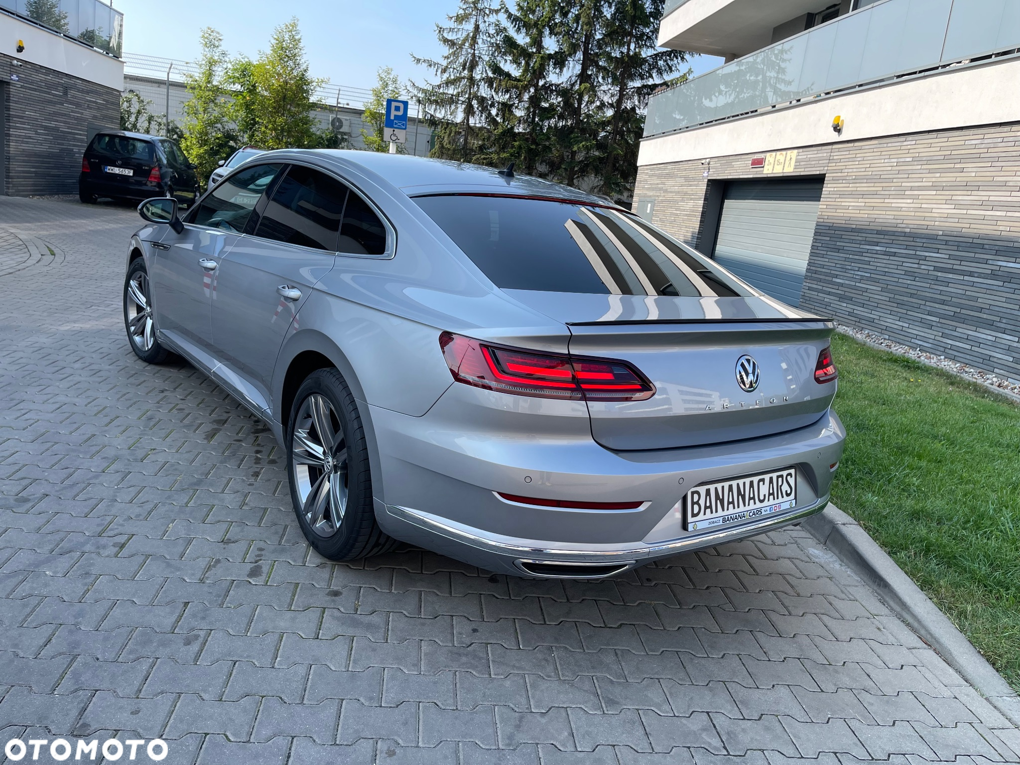 Volkswagen Arteon 2.0 TDI SCR Essence - 4
