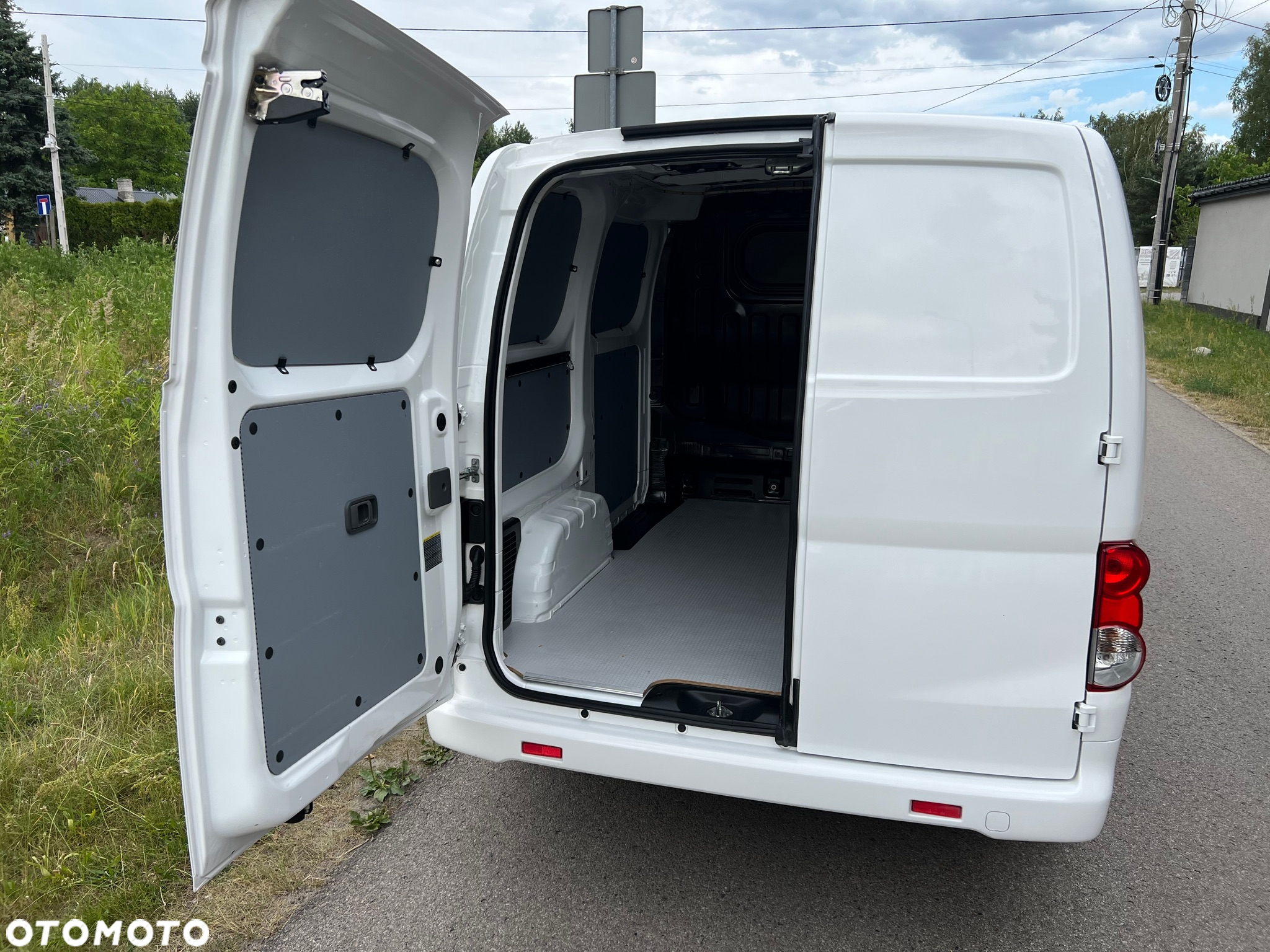 Nissan NV200 - 33