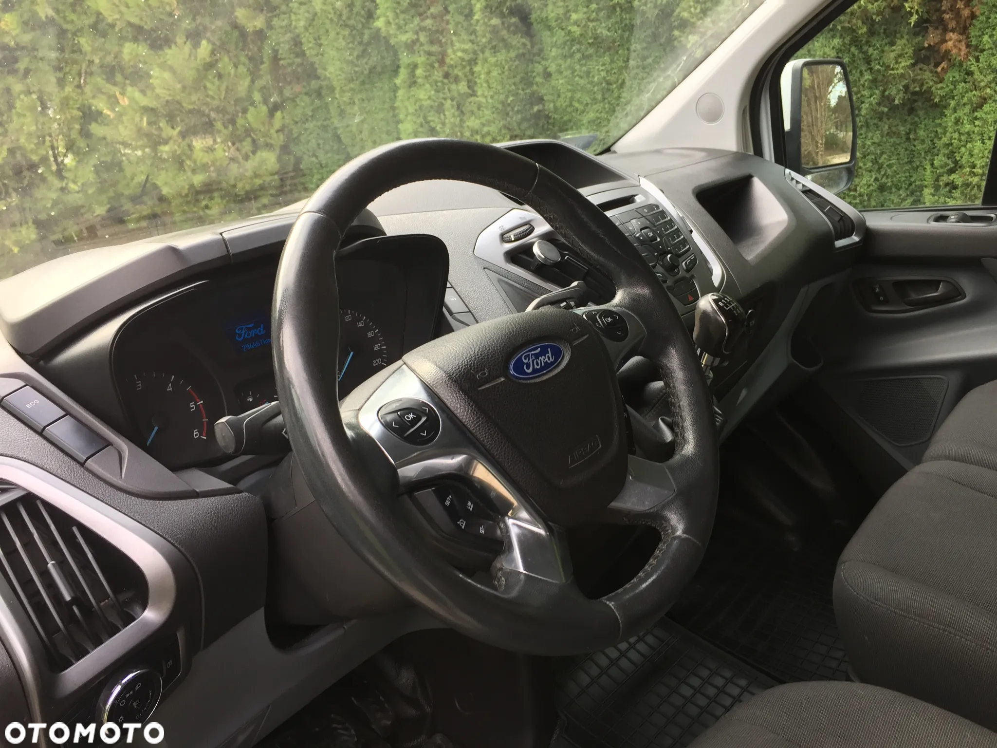 Ford TRANSIT CUSTOM - 7