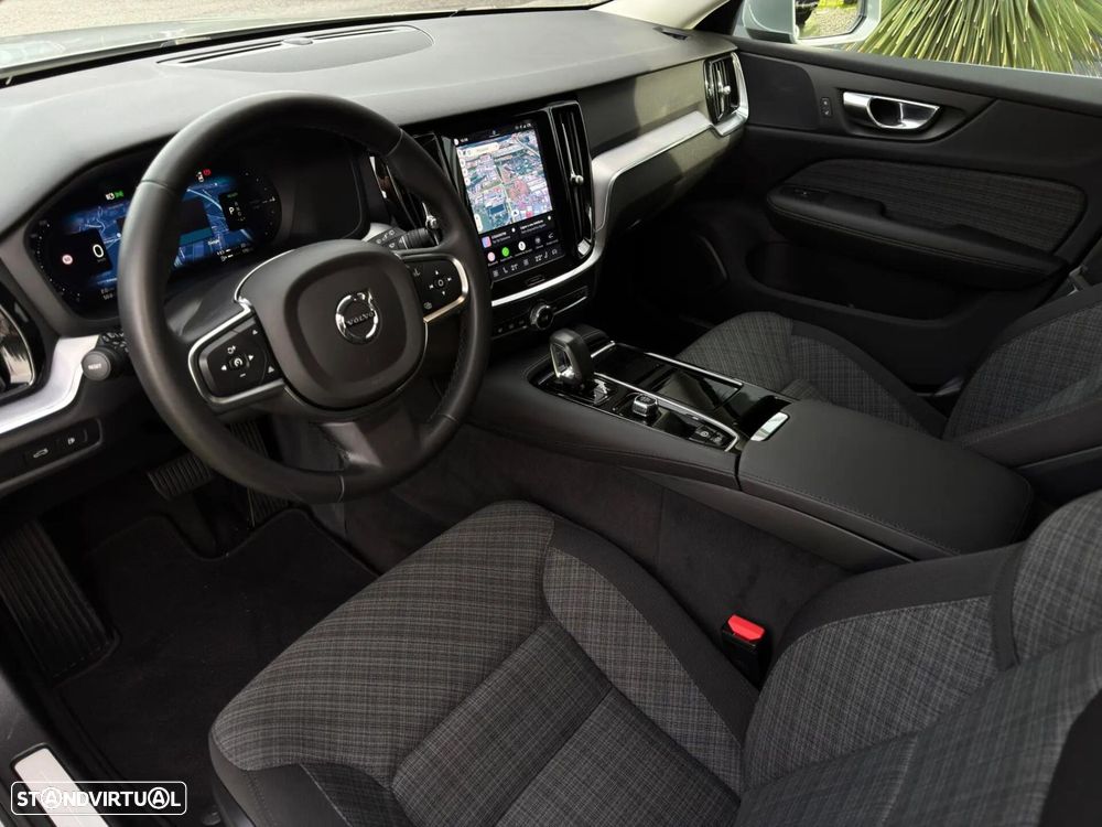 Volvo V60 2.0 T6 AWD TE Essential - 3