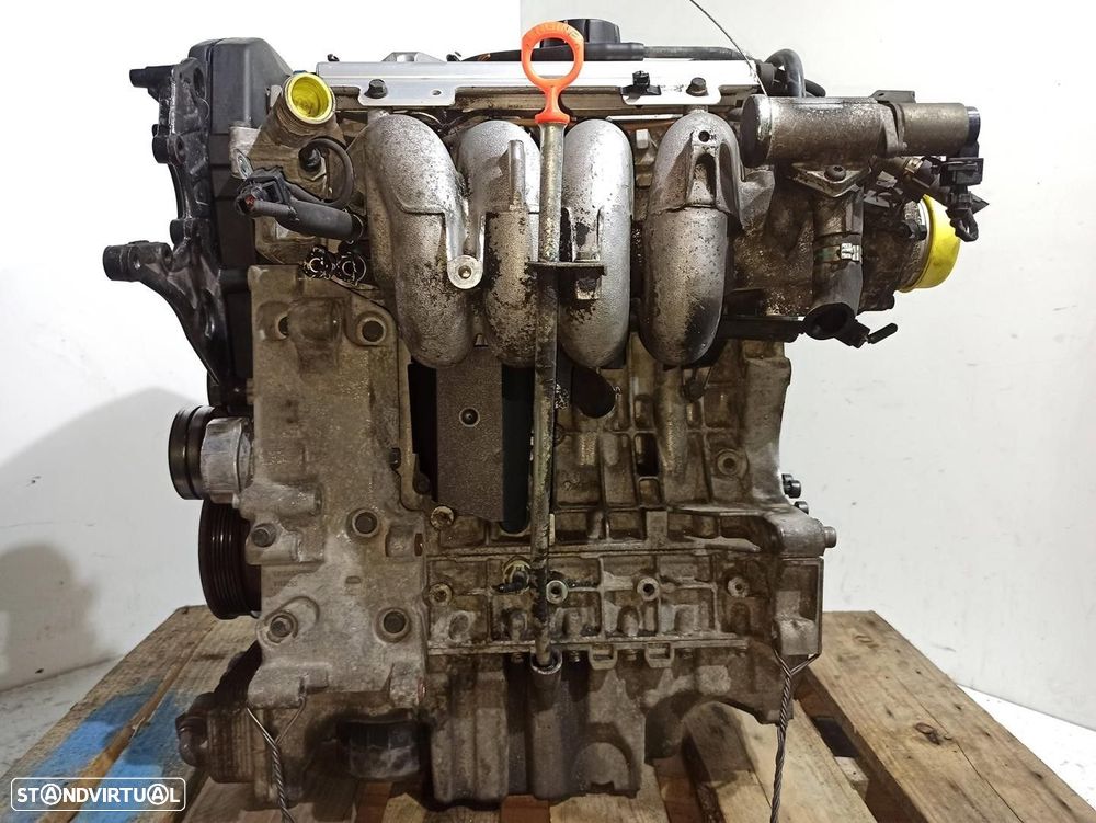 MOTOR COMPLETO VOLVO V40 BREAK FAMILIAR 1998 - 1