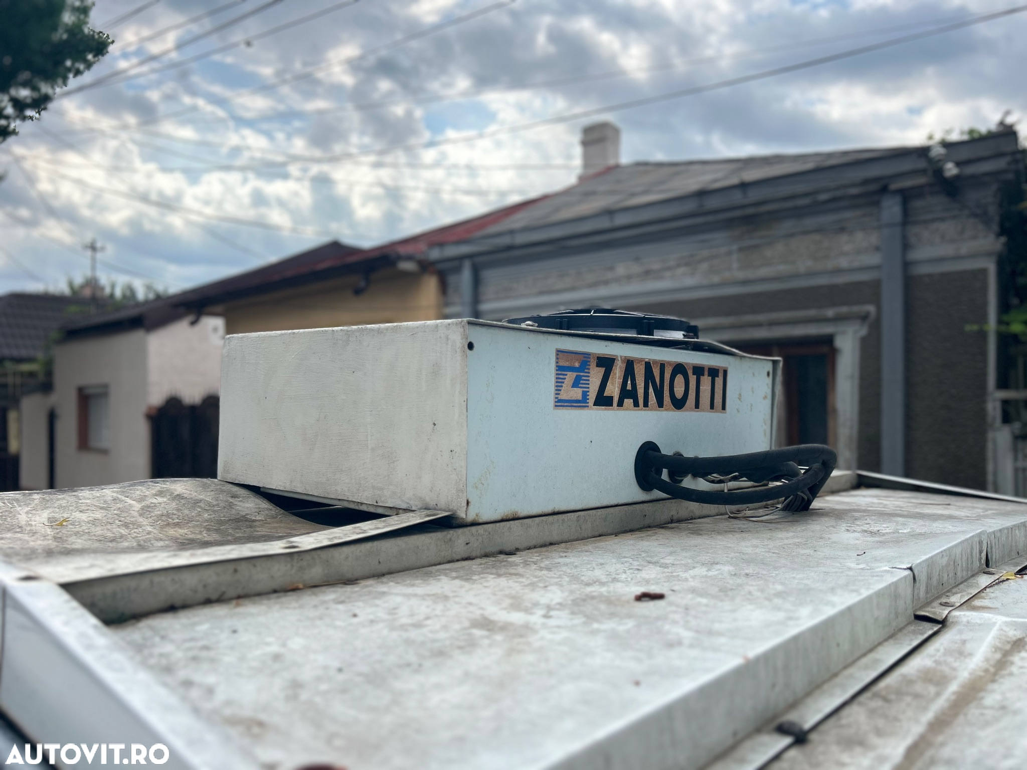 Renault Trafic - 11