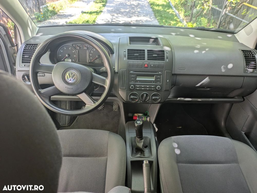 Volkswagen Polo 1.4 Tour - 4