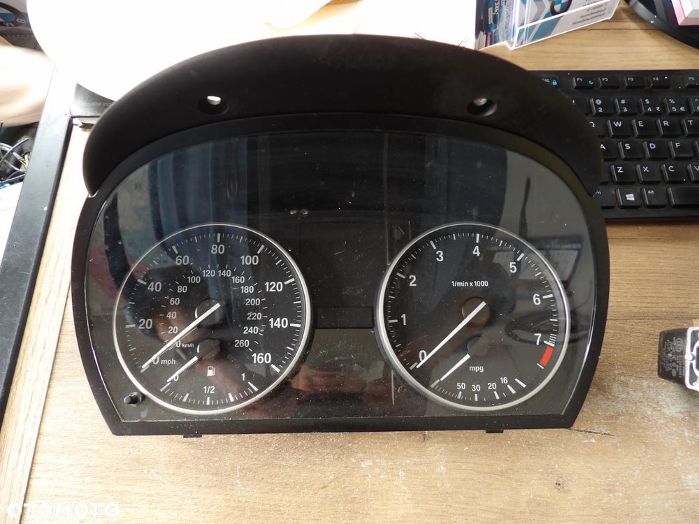 BMW - E93 - LICZNIK  , ZEGAR - UK - 9166840 - 1