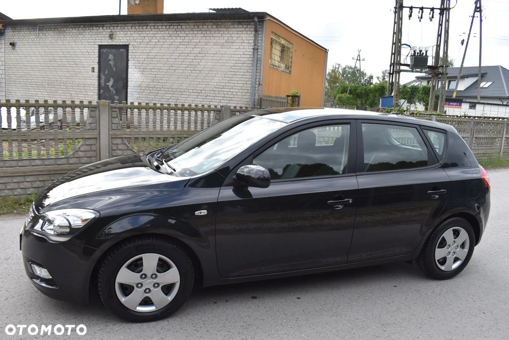 Kia Ceed - 5
