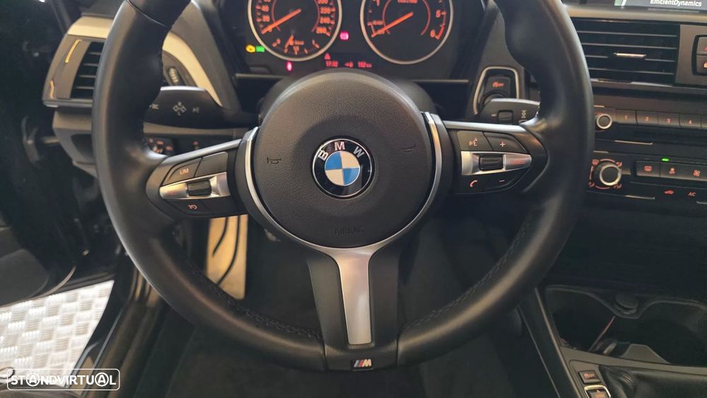 BMW 118 d Pack M - 41