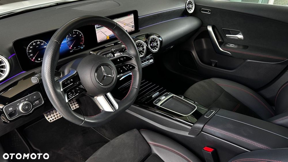 Mercedes-Benz Klasa A 200 AMG Line 7G-DCT - 11