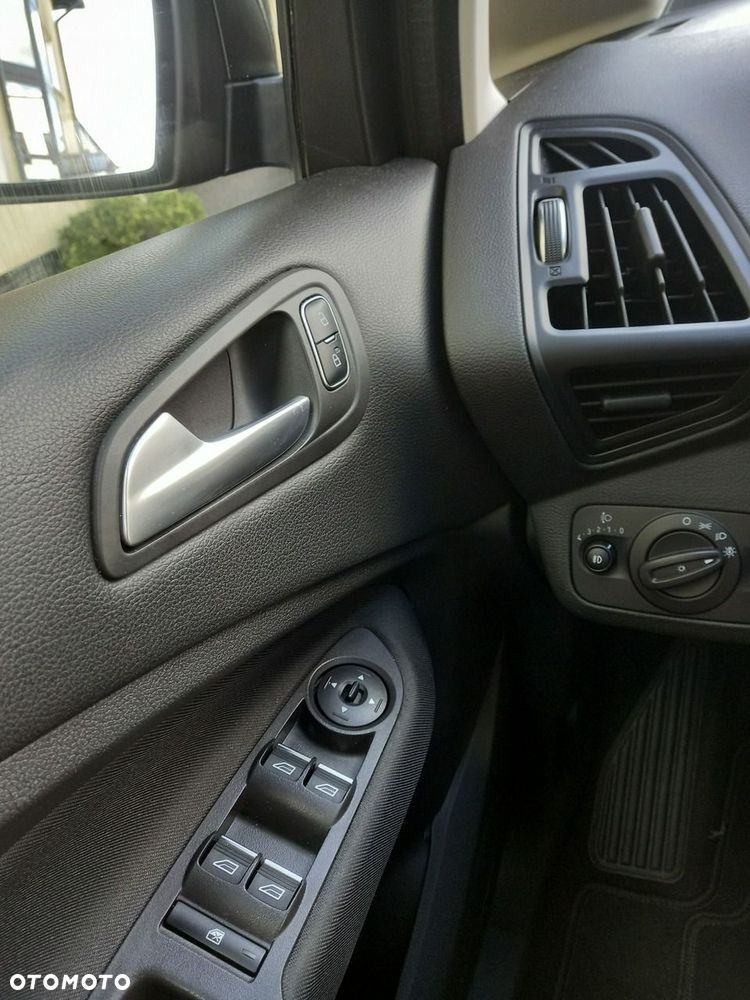 Ford C-MAX 1.5 TDCi Titanium - 34
