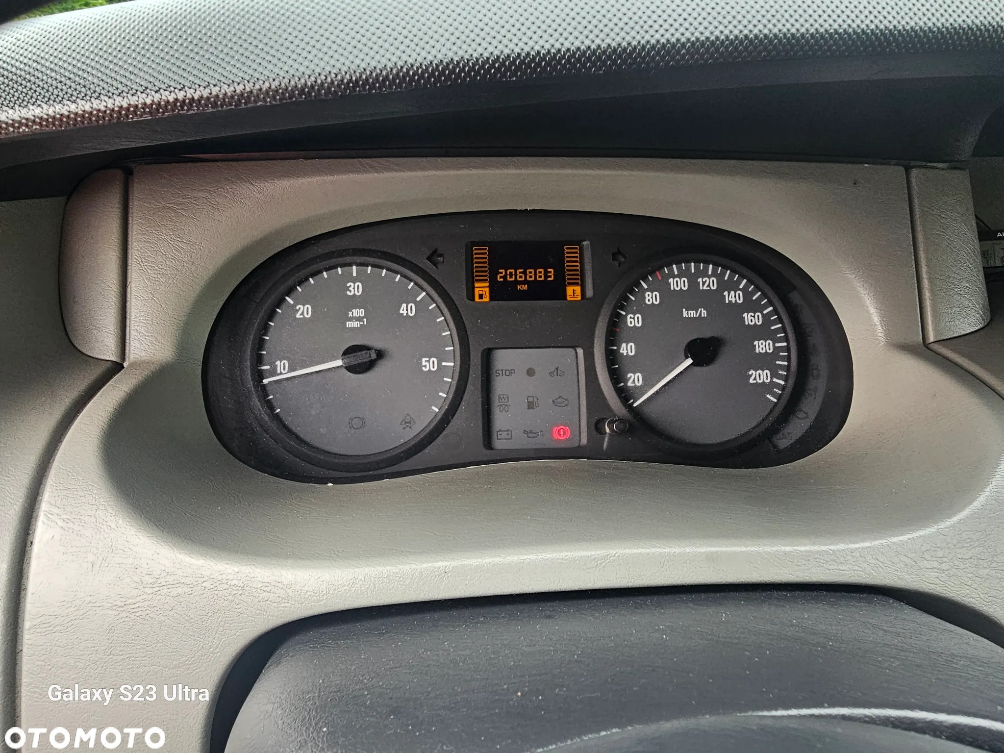 Opel Vivaro - 26