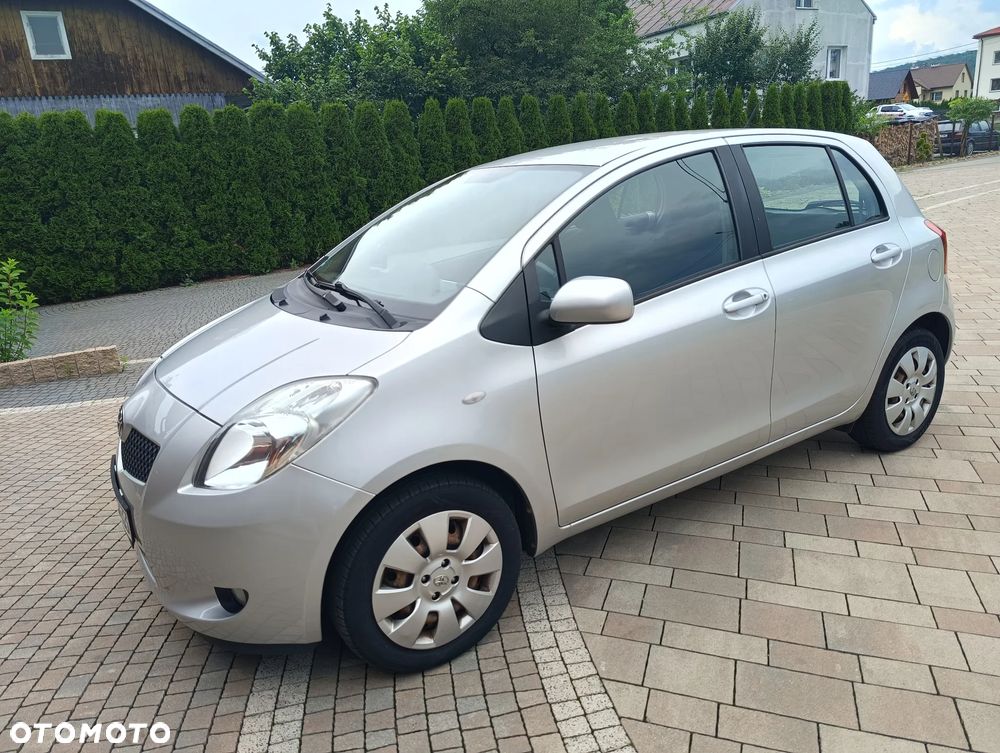 Toyota Yaris 1.0 VVT-i - 11
