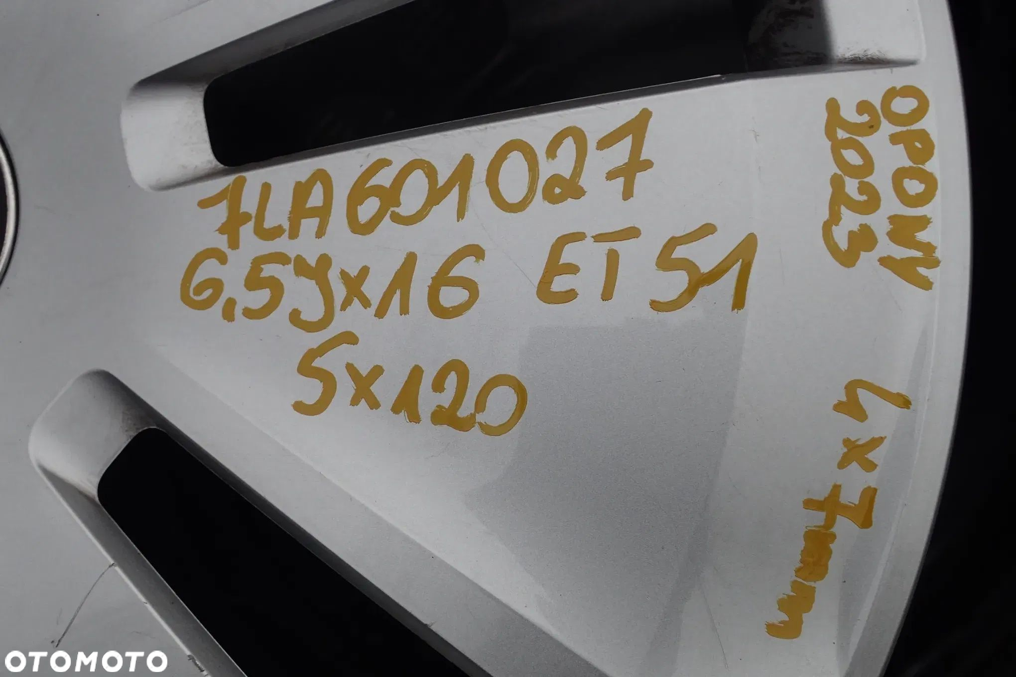 KOŁA FELGI STALOWE VW T5 T6 6,5JX16 ET 51 5X120 7LA601027 Z OPONAMI BRIDGESTONE LATO 215/65/16C 4X7MM 2023ROK KOMPLET - 9