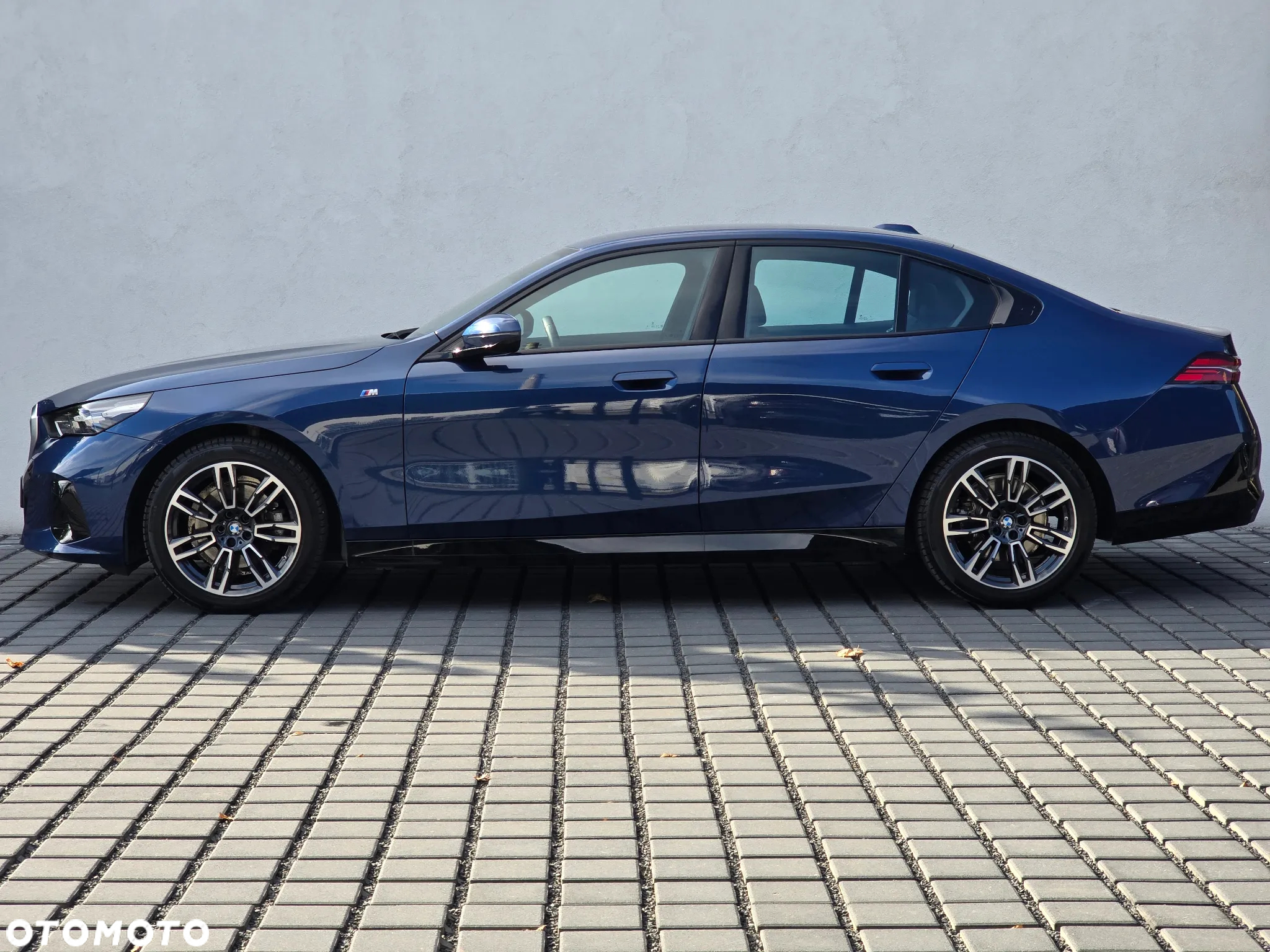 BMW Seria 5 520d Touring - 2