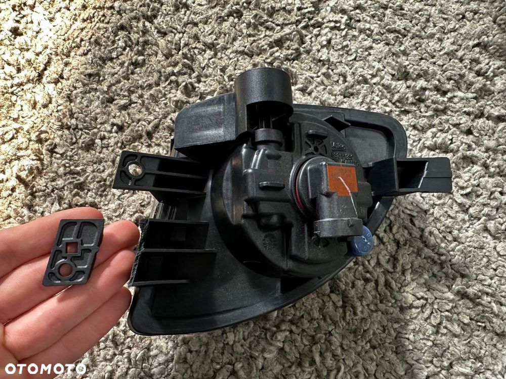 HALOGEN LEWY BMW E87 13101610 - 6