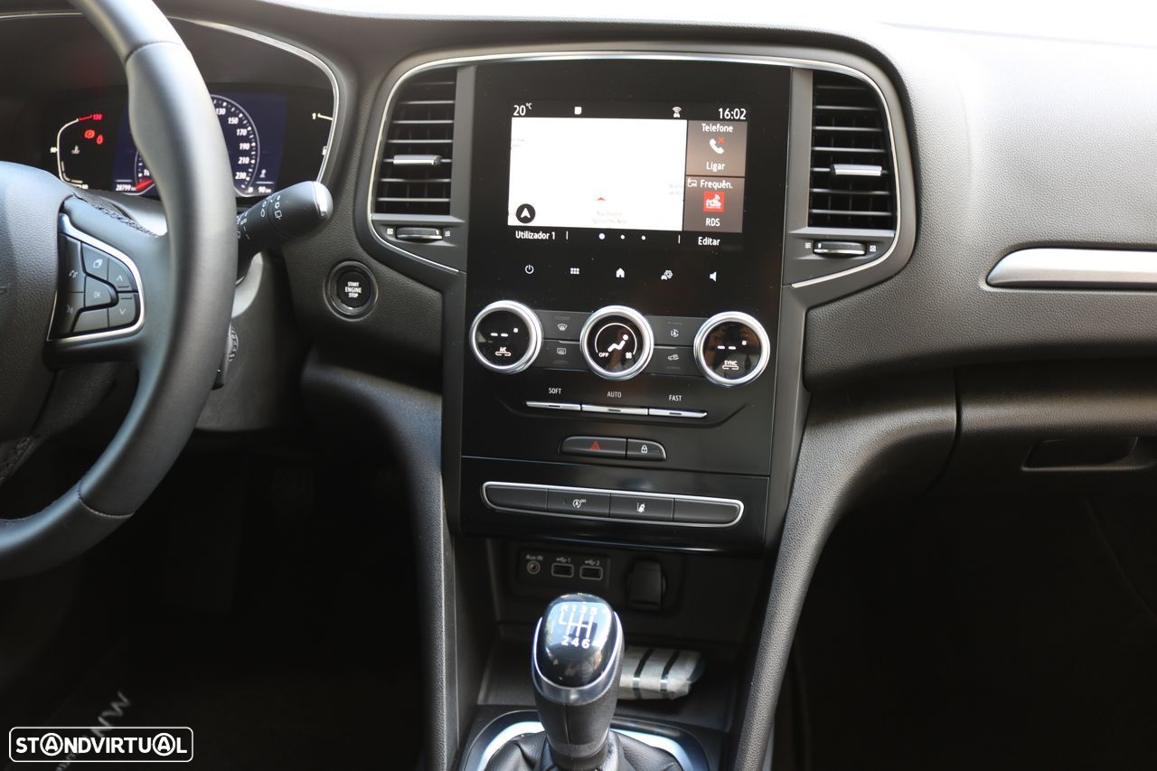 Renault Mégane Sport Tourer BLUE dCi 115 LIMITED - 26