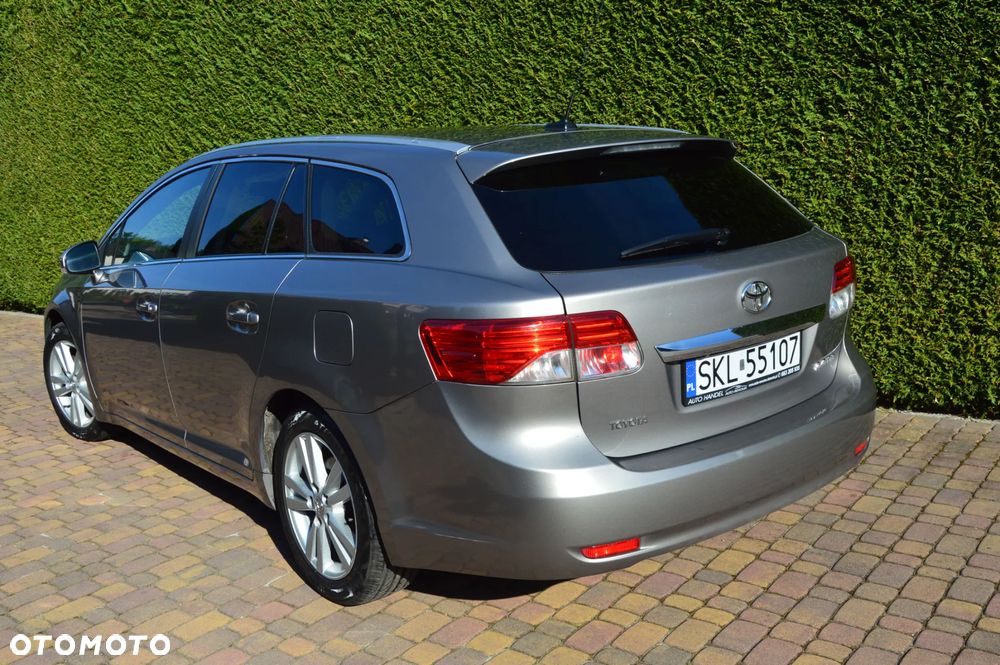 Toyota Avensis 2.0 D-4D Edition - 5