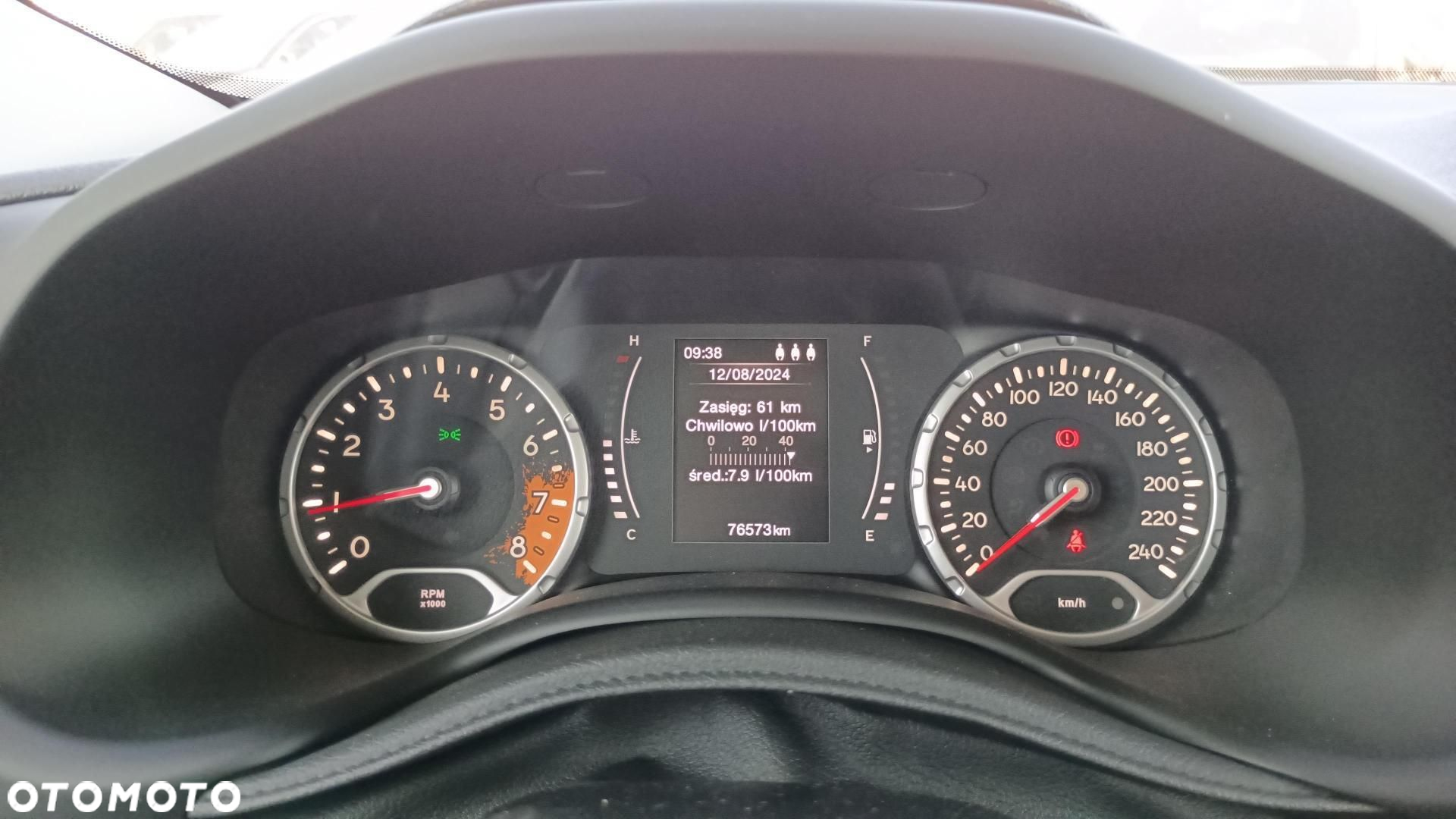 Jeep Renegade 1.4 MultiAir Longitude FWD S&S - 12