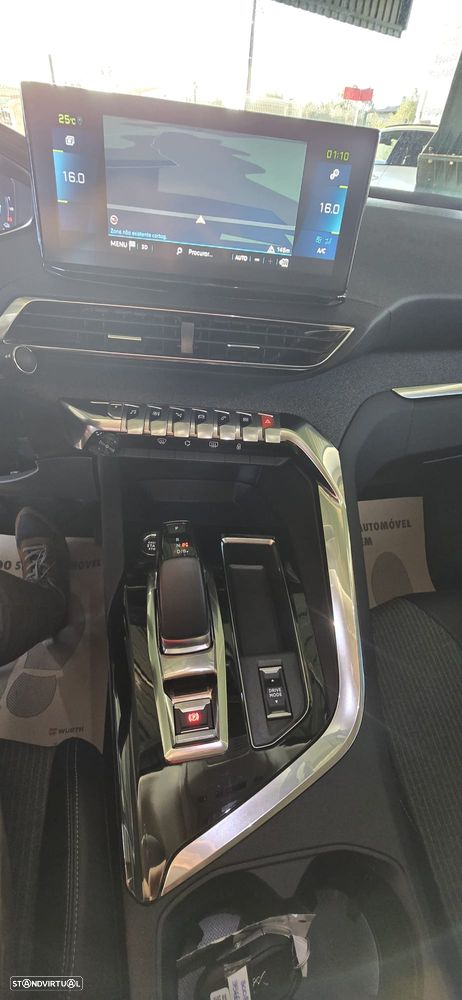 Peugeot 3008 1.6 Hybrid Allure Pack e-EAT8 - 34