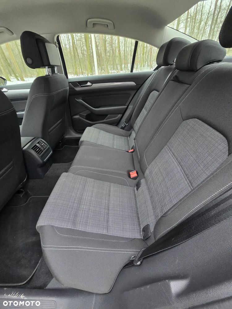 Volkswagen Passat 1.5 TSI EVO Business DSG - 21