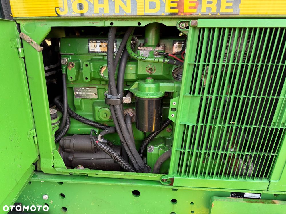John Deere 6110 SE - 5