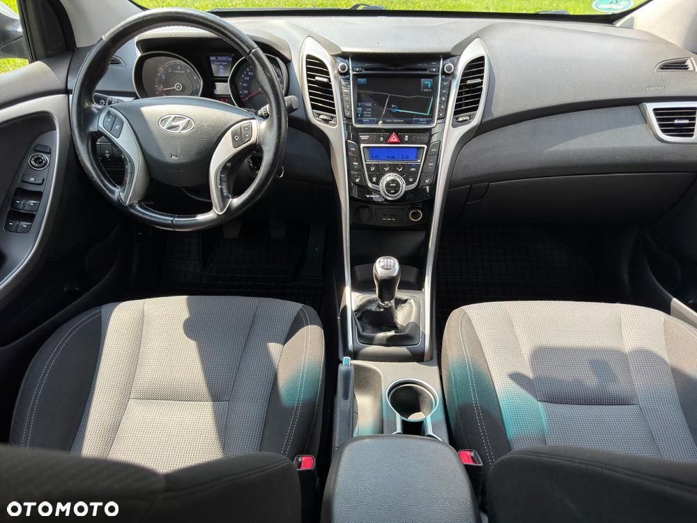 Hyundai i30 i30cw 1.4 Fifa World Cup Edition - 15