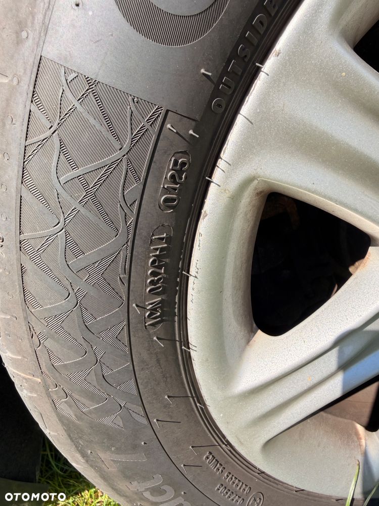 BMW Seria 1 118d - 5