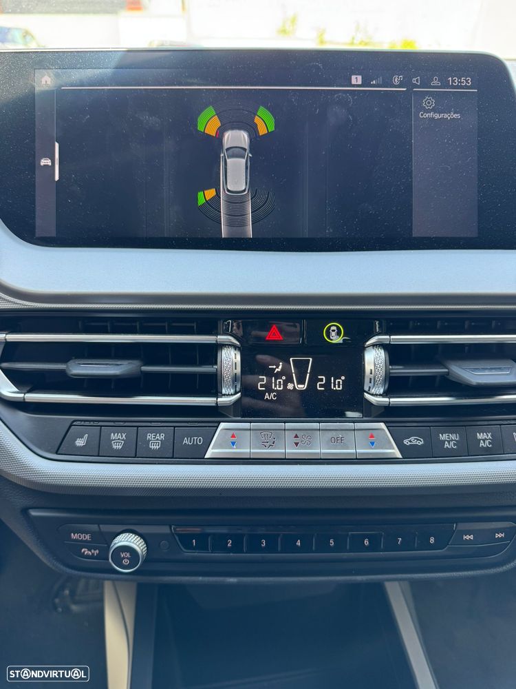 BMW 116 i Advantage — fotografia 10