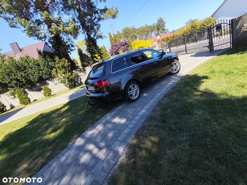 Audi A4 Avant 2.0 TDI - 8
