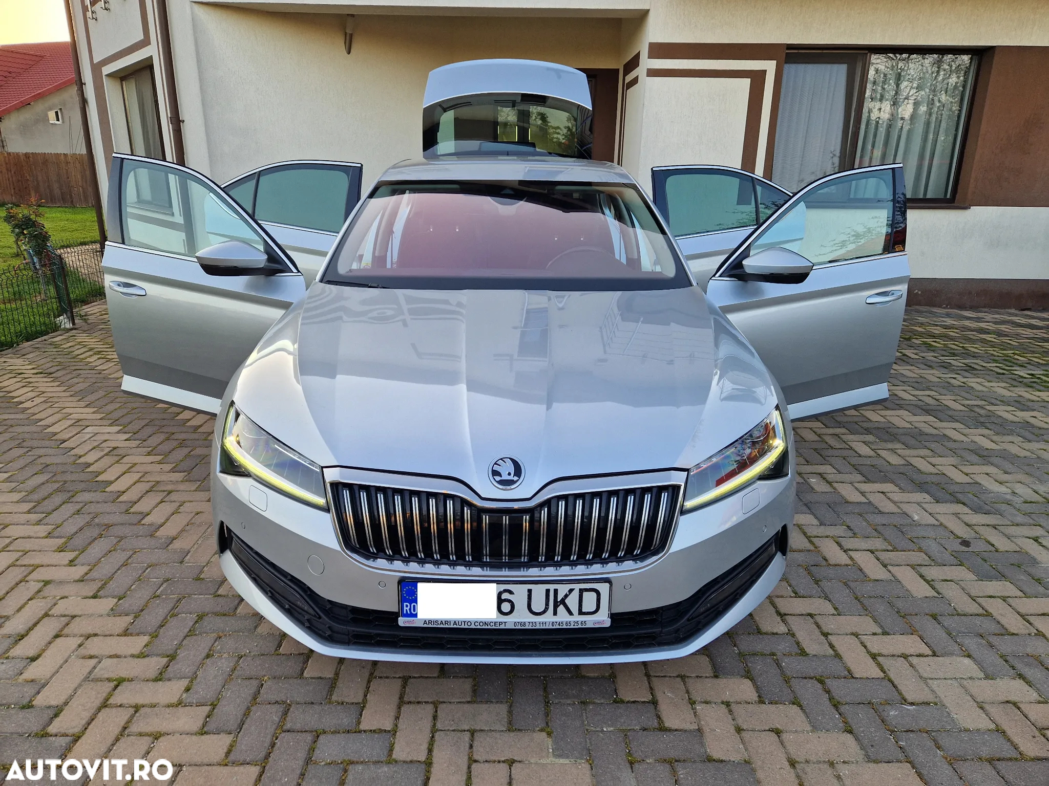 Skoda Superb 2.0 TDI DSG Ambition - 23