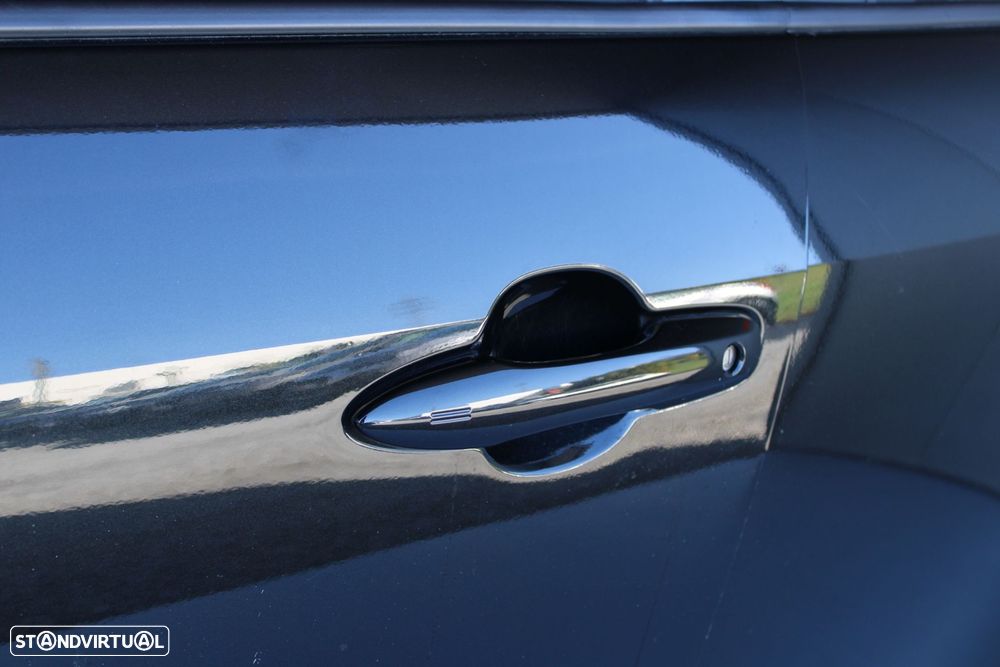 Toyota Yaris Cross 1.5 HDF Comfort Plus - 17