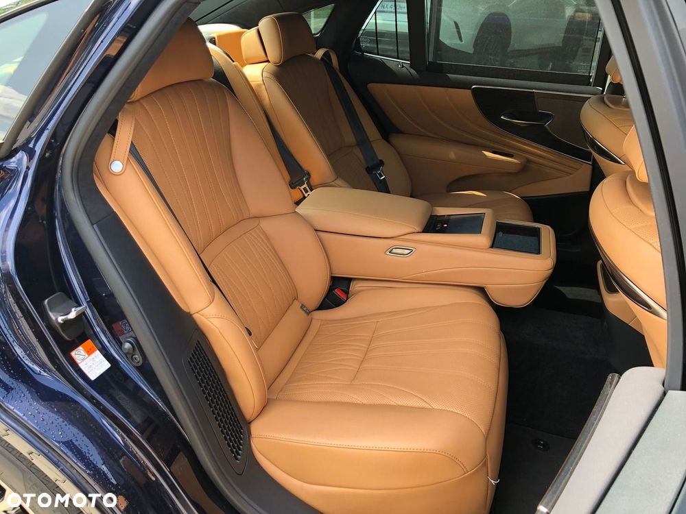 Lexus LS 500h Prestige AWD - 29