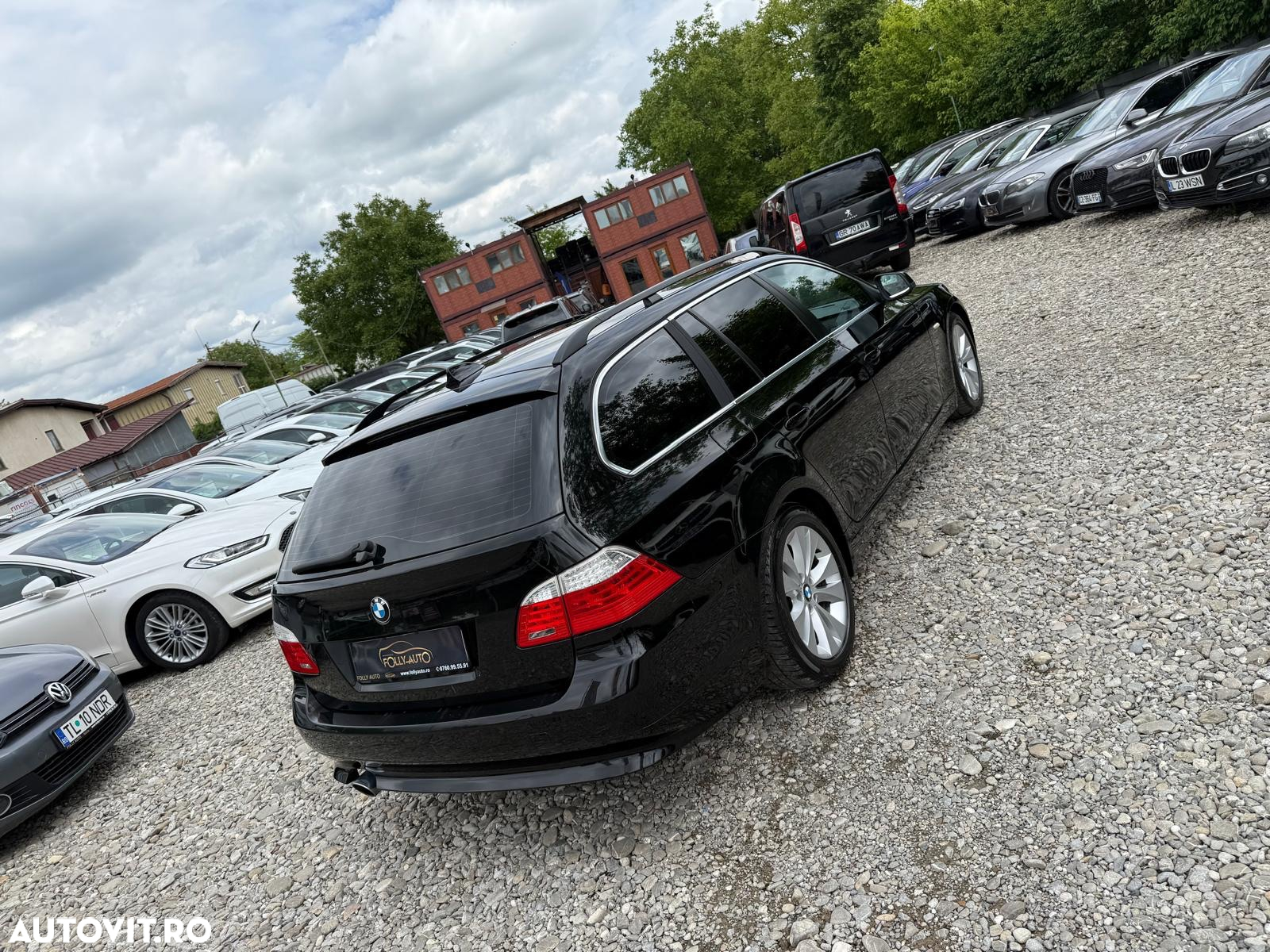 BMW Seria 5 520d Touring Aut. Edition Exclusive - 36