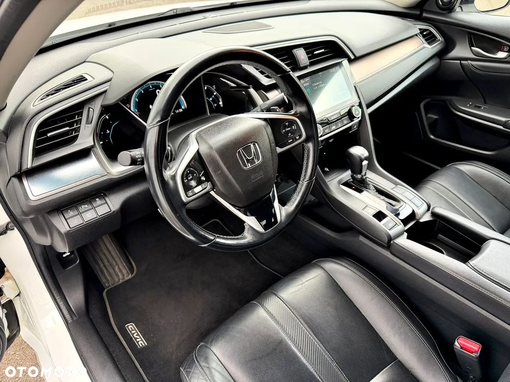 Honda Civic 1.5 i-VTEC Turbo CVT Executive - 18